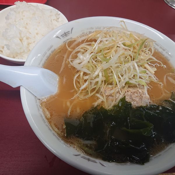 「ネギラーメン700円、半ライス100円」@ラーメンショップ さつまっ子 鉾田店の写真