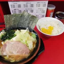 ラーメン＋キャベツ　800円