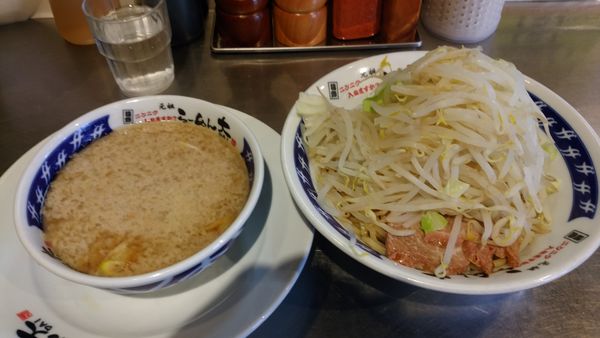 「つけ麺熱盛りヤサイアブラ」@らーめん大 平井店の写真