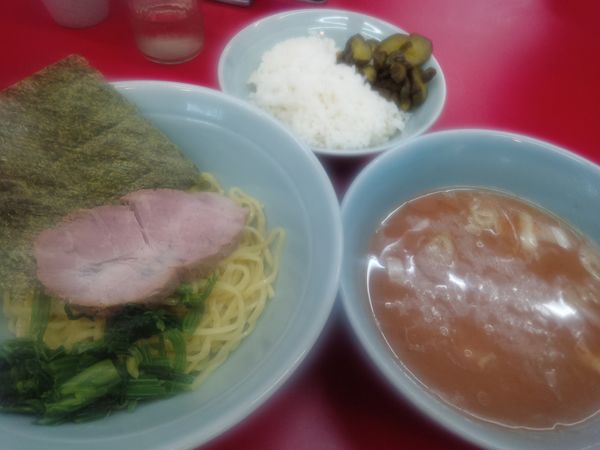「つけ麺 並650円硬め濃いめ多めライス」@横浜ラーメン 武蔵家 北千住西口店の写真