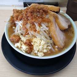 中豚ラーメン　980円