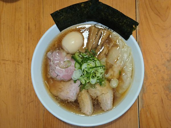 「醤油特ら～めん」@ShiNaChiKu亭の写真