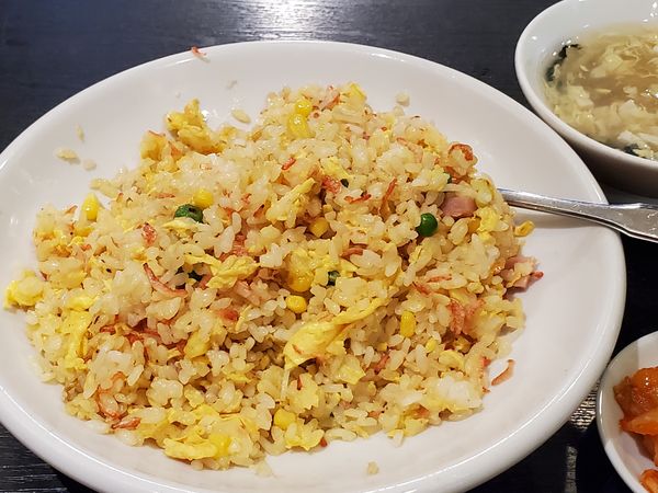 「桜海老炒飯」@中国食堂 徐さんの店の写真