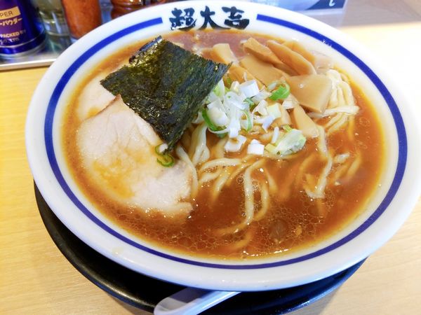 「ラーメン　大盛」@天然豚骨醤油 らーめん玉 超大吉 上野店の写真