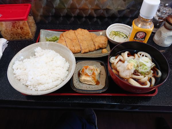 「とんかつ定食(冷たいうどん)650円」@葉花テイクうどんの写真