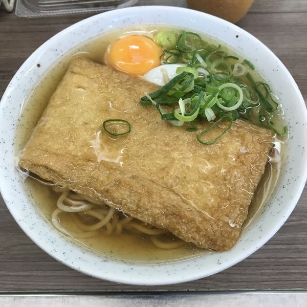「たぬき（￥360）＋生玉子（￥80）」@都そば 豊中店の写真