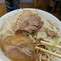 小豚 ヤサイアブラ