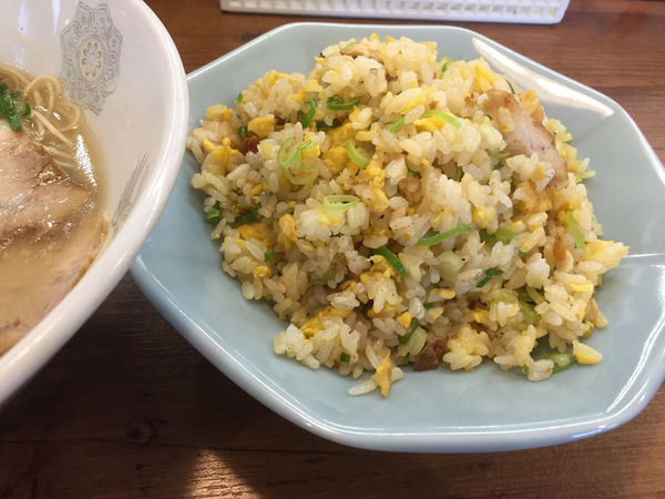 「とんこつラーメン+チャーハンセット」@ラーメン大将の写真