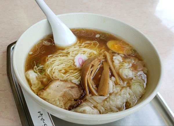 「ワンタン麺935円」@大勝軒 東川口の写真