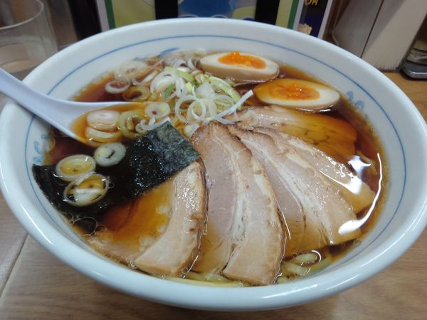 「チャーシューメン６００円味玉（クーポン）」@福しん 北千住東口店の写真