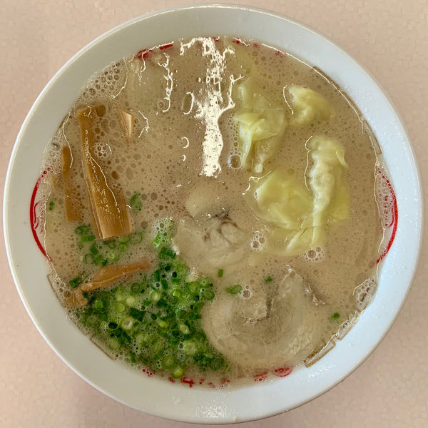 「ワンタンメン (650円)」@丸幸ラーメンセンター 基山店の写真