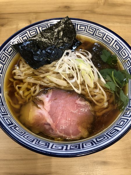 「醤油らぁめん700円➕中盛り(50円)」@麺処 有彩の写真