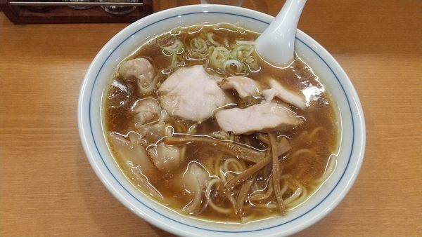 「ワンタンメン1000円」@共楽の写真