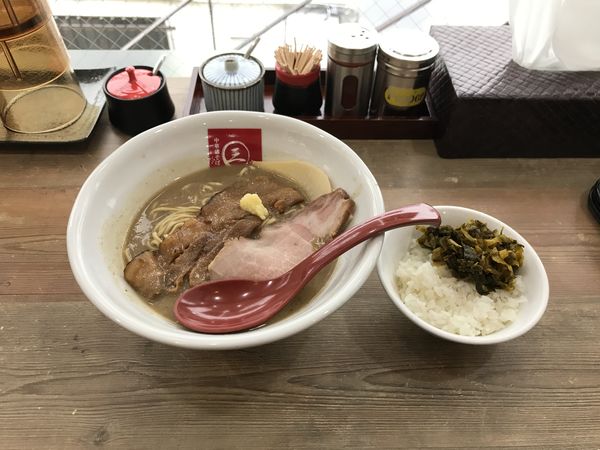 「濃厚煮干ラーメン」@中華盛そば ◯三亭の写真