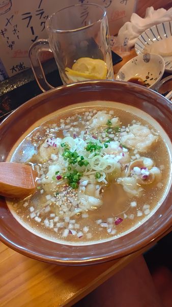 「コッテリ　牛ホルモンラーメン　800円」@うまいもん小屋 岳の写真