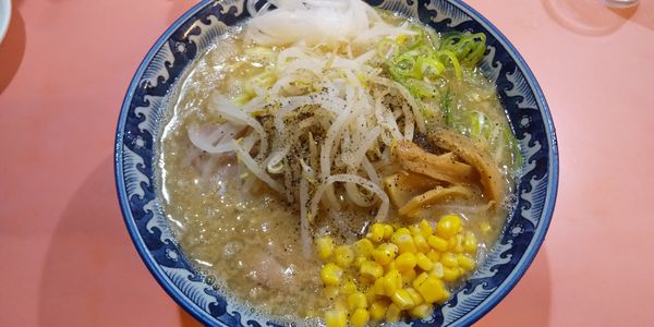 「正油とんこつ大盛り790円」@大公 金沢文庫店の写真