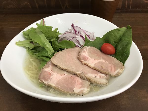 「名古屋コーチンの冷たい『鶏塩らぁめん』」@4代目松屋食堂の写真