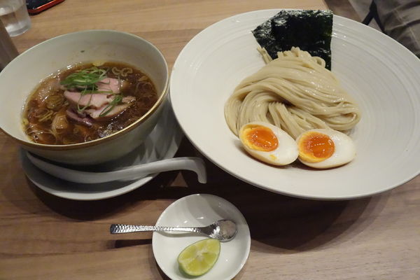 「特製醤油つけ麺」@麺処 ほん田 秋葉原本店の写真