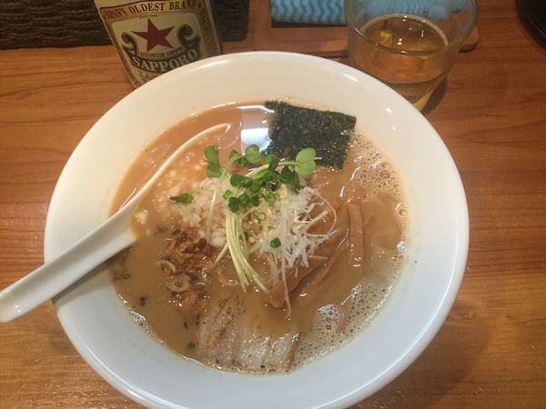 「サッポロ赤星・中瓶→【限定】豚骨魚介(¥500+800)」@麺処 源玄の写真