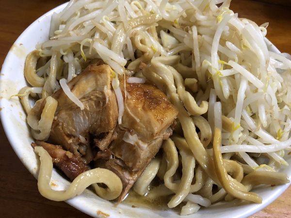 「たま小ラーメン うずら」@蓮爾 新町一丁目店の写真