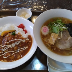 電気館カレーの画像