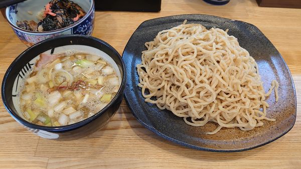 「つけそば （中盛） 840円 + 豚ばらごはん 320円」@中華そば専門 とんちぼの写真