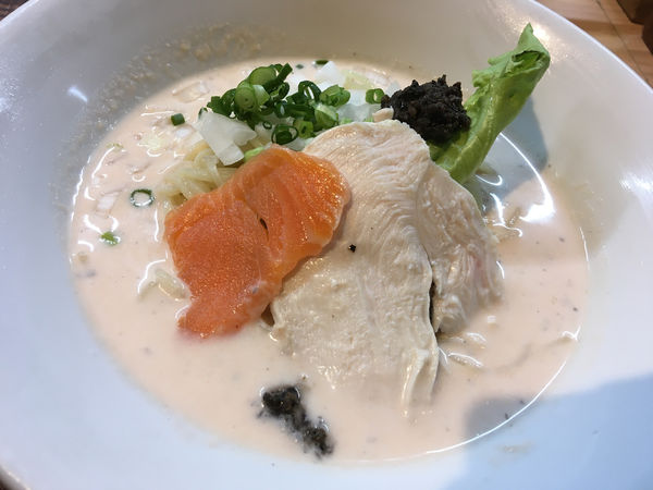 「冷製サーモンチャウダー」@芛堂寺の写真