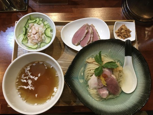 「冷製だしのつけそば＋合鴨肉＋冷や汁ご飯」@麺処しろくろの写真