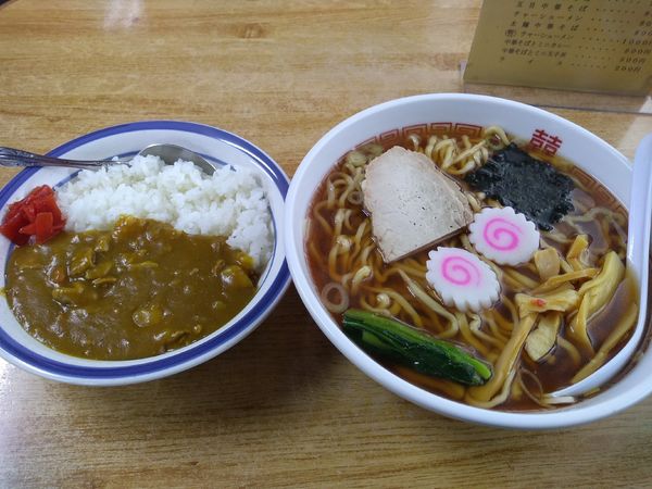 「中華そばとミニカレー 900円」@みやご食堂の写真