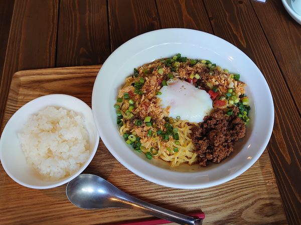「正宗担々麺＋ライス」@中国家庭料理 YI-CHANGの写真