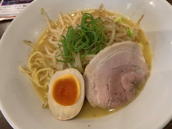 「濃厚塩」@拉麺 いさりび 京成大久保店の写真