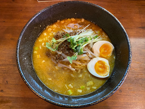 「四川担々麺(辛３)700+味玉100」@らーめんかみ屋 長良店の写真