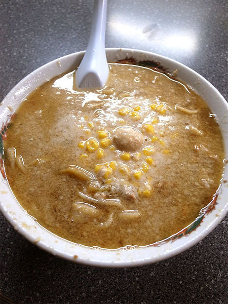 「コーンラーメン 大油…850円」@中華そば 龍華亭の写真