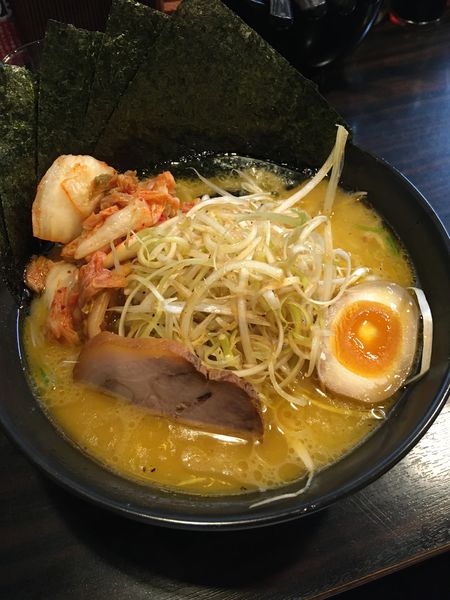 「道楽ラーメン＋キムチトッピング」@ラーメン道楽 川崎店の写真