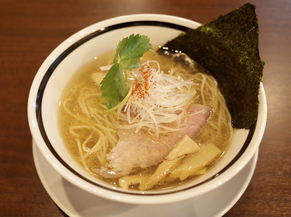 「親希らーめん 塩…680円」@ラーメン親希の写真