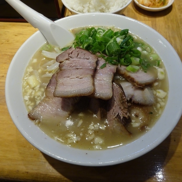 チャーシューメン』薩摩っ子ラーメン 北新地店のレビュー | ラーメン
