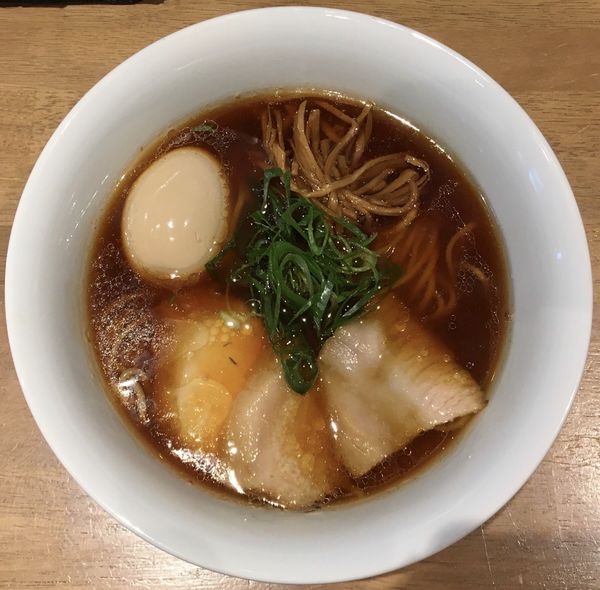 「醤油らぁ麺 ＋ 味玉 ＋ たまごかけごはん」@らぁ麺や 嶋の写真