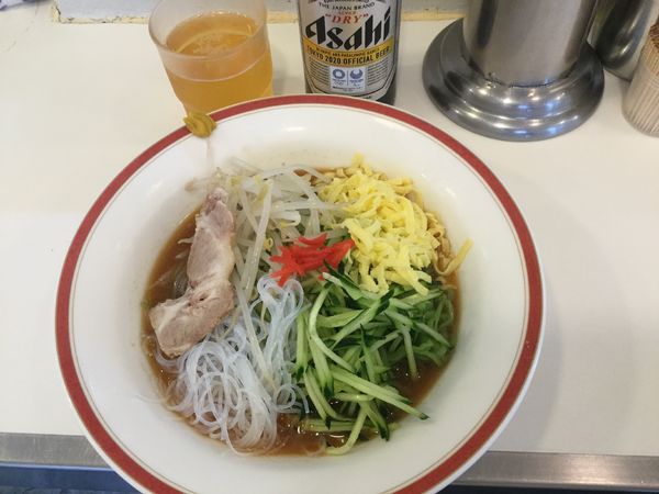 「アサヒスーパードライ・小瓶+冷し中華(¥400+500)」@博多天神 新宿東口駅前店の写真