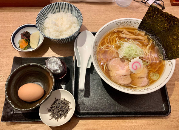 「中華そば＋特製卵かけご飯（限定30食）」@中華そば 勝本の写真