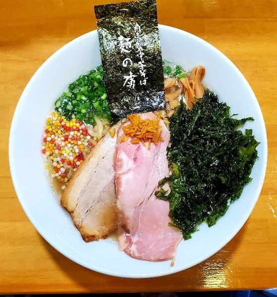 「すっぱゆず(大盛)+ばらのり、あられ」@自家製中華そば 麺の虜の写真
