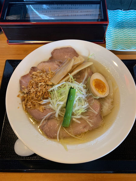 「塩味ネギチャーシューワンタンメン」@らーめん専門店 こしがや 一宮店の写真