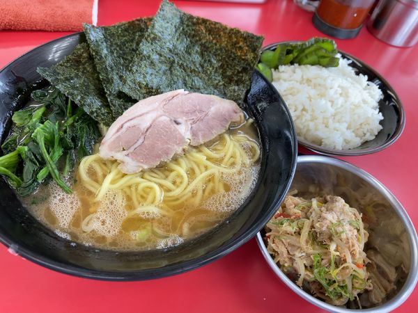 「ラーメン（中）＋ピリチャー」@武蔵家直系 ぼうそう家の写真