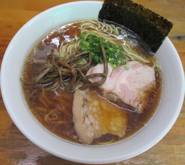 「＜天然醸造＞醤油ラーメン　850円」@ラーメン いいかおの写真