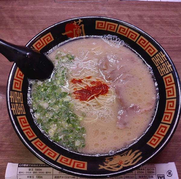 「天然とんこつラーメン」@一蘭 原宿店の写真