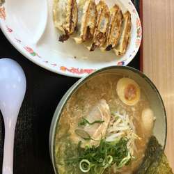 にんたま味噌ラーメン＋餃子セット