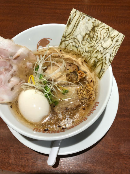 「特製澄まし潮ラーメン」@潮ラーメン でんやすの写真