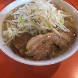 ラーメン　豚一切れ
