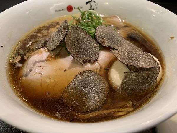「黒トリュフ醤油soba」@Japanese Soba Noodles 蔦の写真