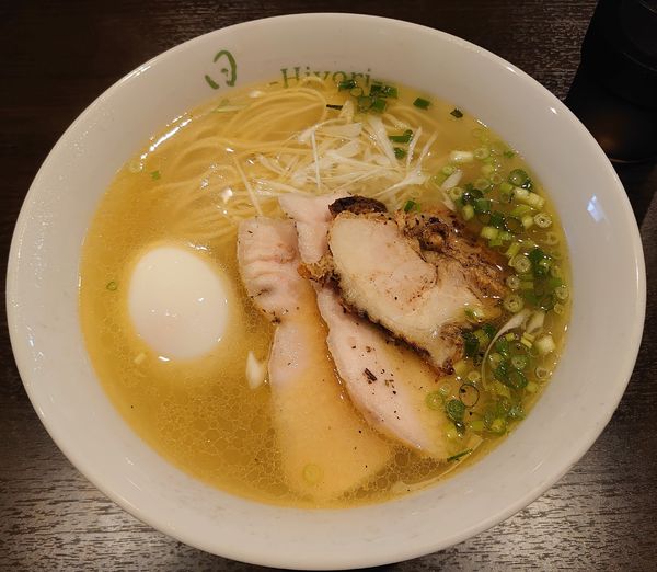 「特製鶏そば(950円)」@鶏そば 日和-Hiyori-の写真