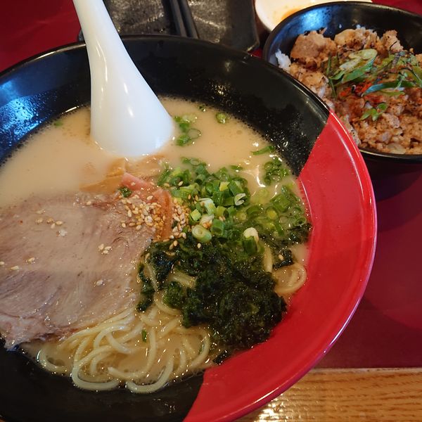 「あごだしラーメン570円、半餃子230円他」@西海製麺所 高尾駅前店の写真